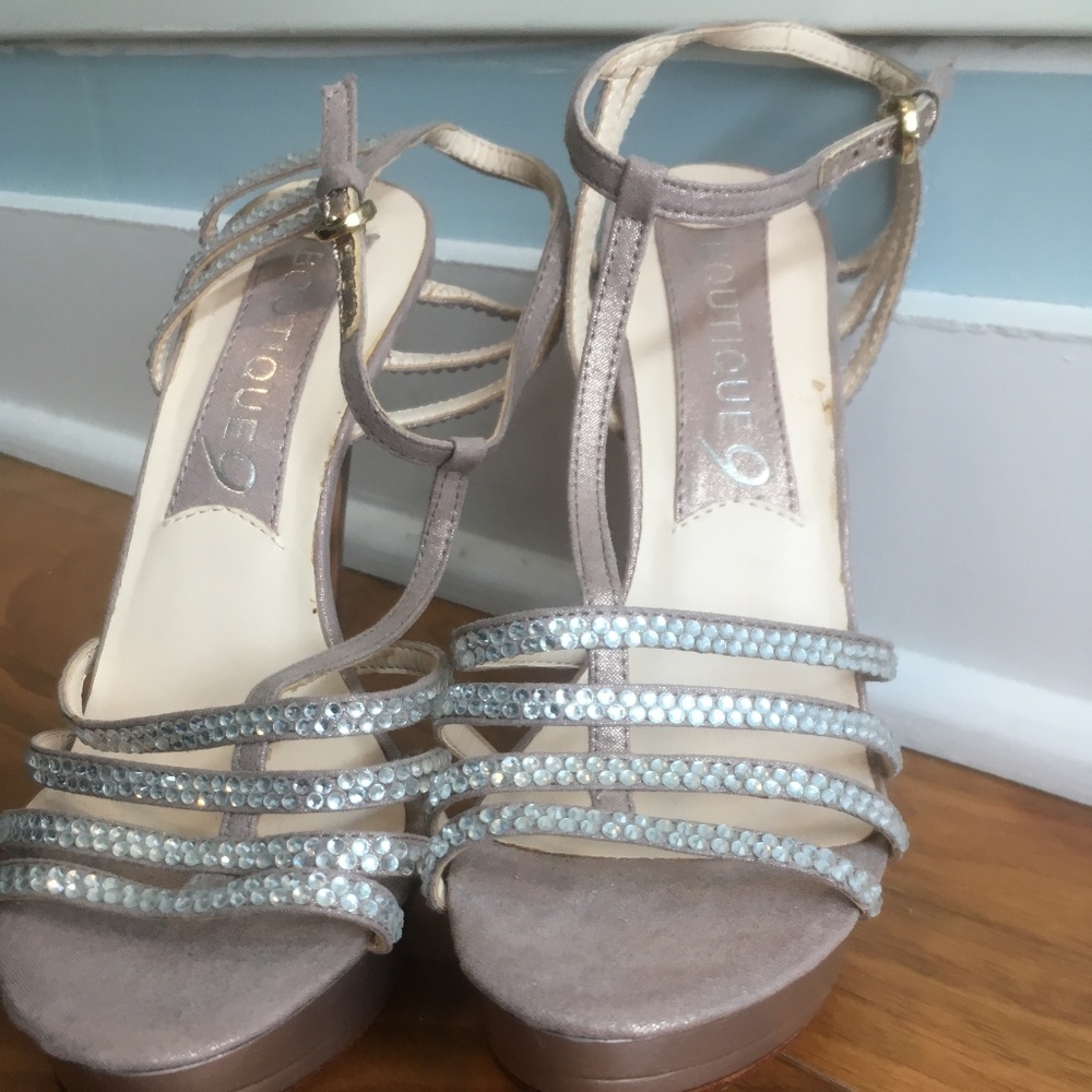Boutique 9-Mauve Sparkle Strappy heels